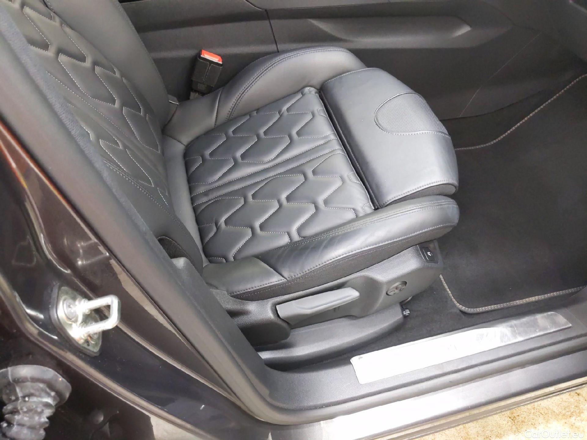  Peugeot  5008 PEUGEOT  / 2020 / 5P / SUV BlueHDi 130 S&S EAT8 GT Pack #11