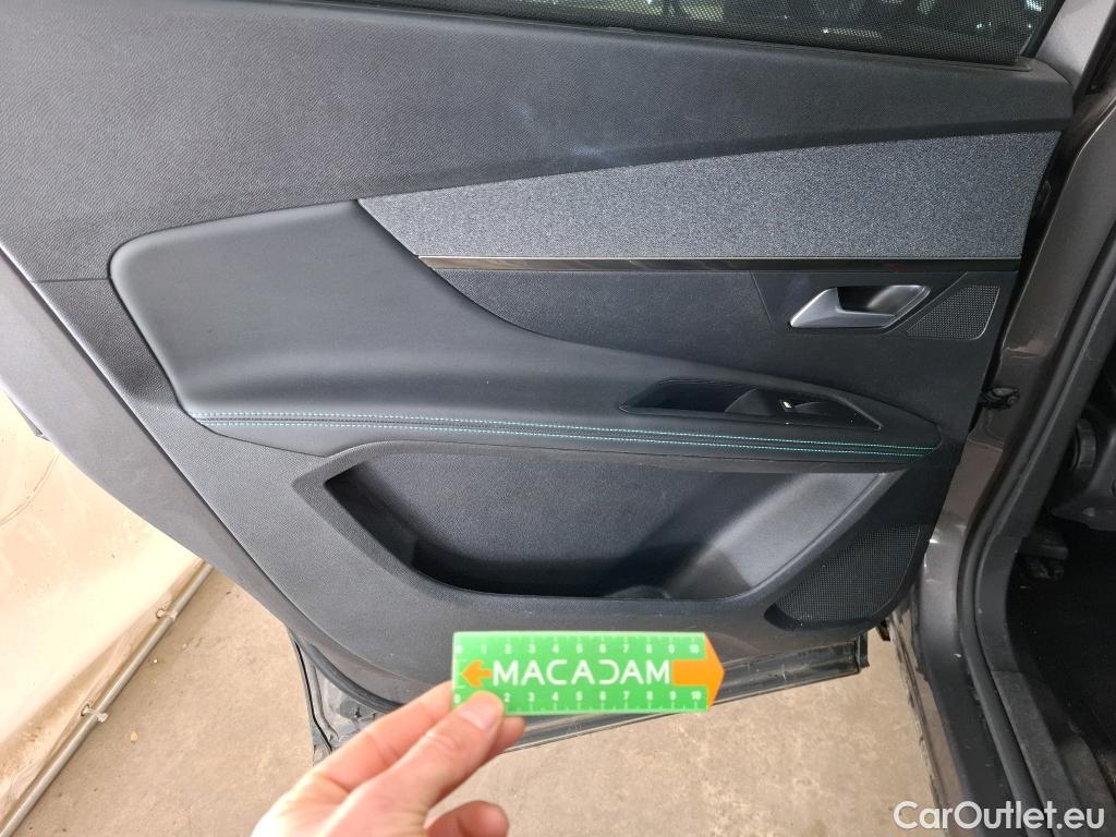  Peugeot  5008  Allure Pack 1.5 HDi 130CV BVM6 7 Sieges E6d #37