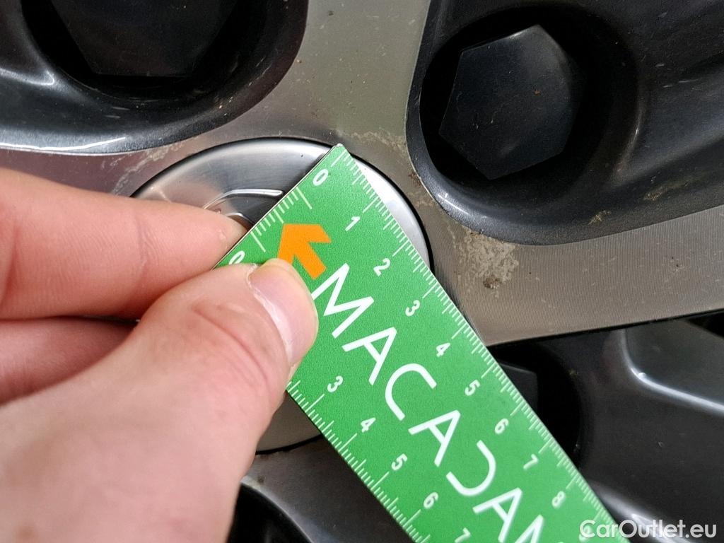  Peugeot  5008  Allure Pack 1.5 HDi 130CV BVM6 7 Sieges E6d #31