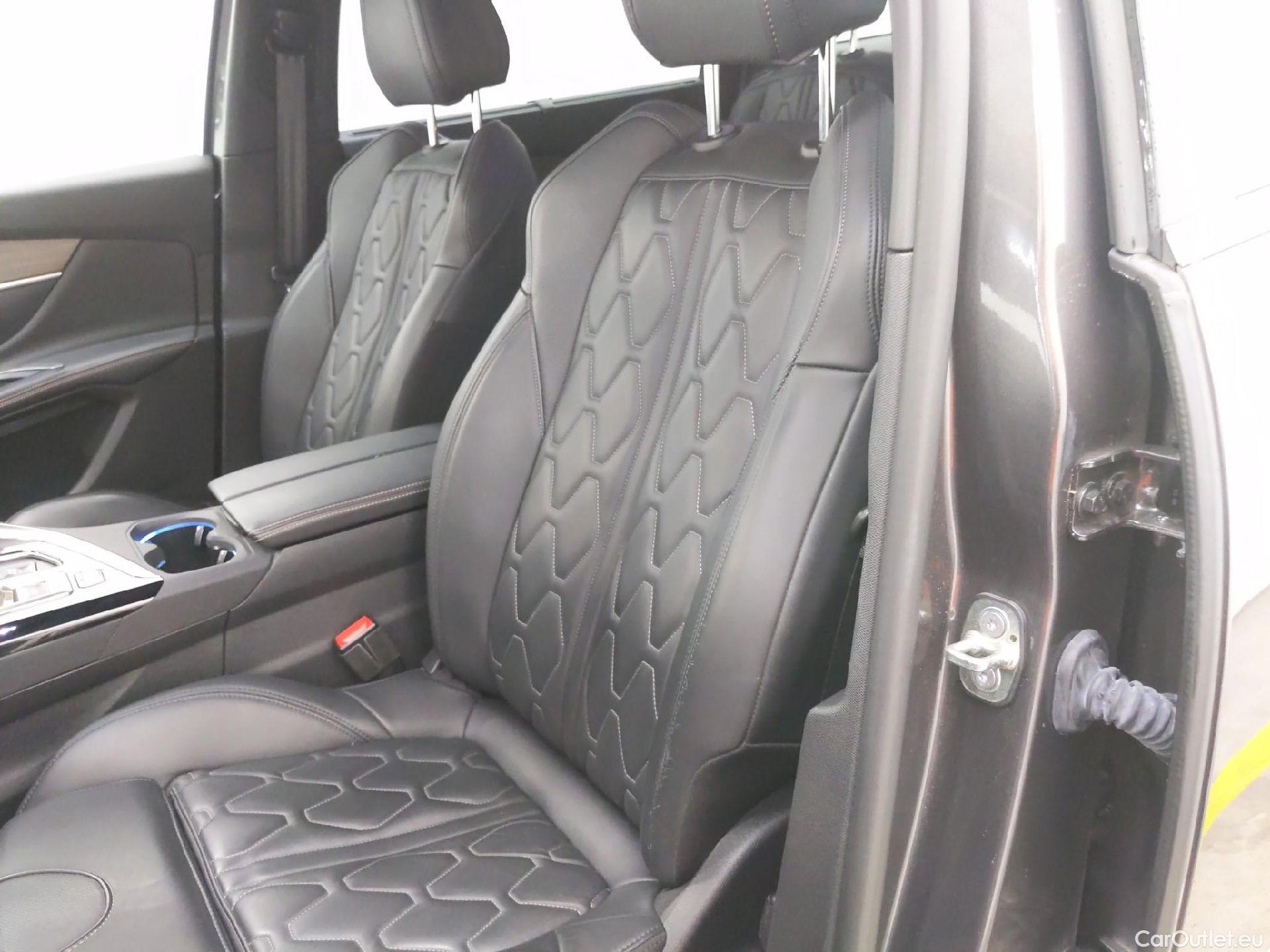  Peugeot  5008 PEUGEOT  / 2020 / 5P / SUV BlueHDi 130 S&S EAT8 GT Pack #6