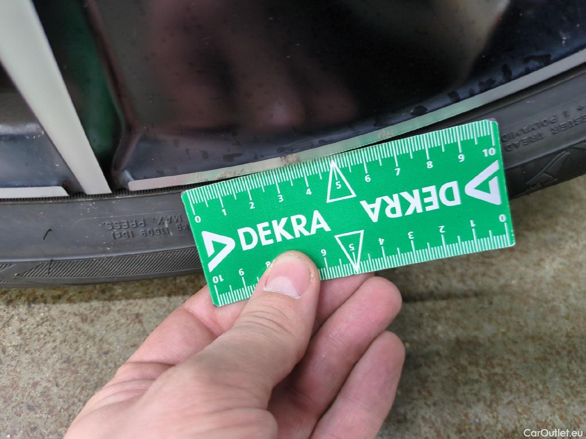  Peugeot  5008 PEUGEOT  / 2020 / 5P / SUV BlueHDi 130 S&S EAT8 GT Pack #12