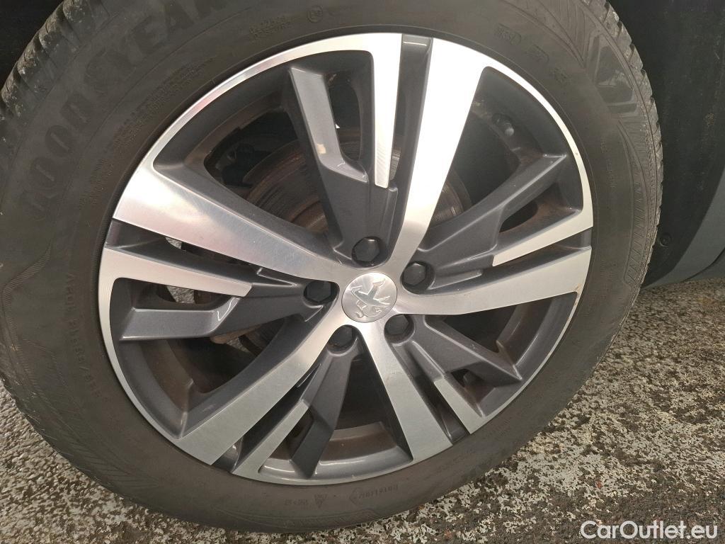  Peugeot  3008  II Allure 1.2 PureTech 130CV BVA8 E6d #2