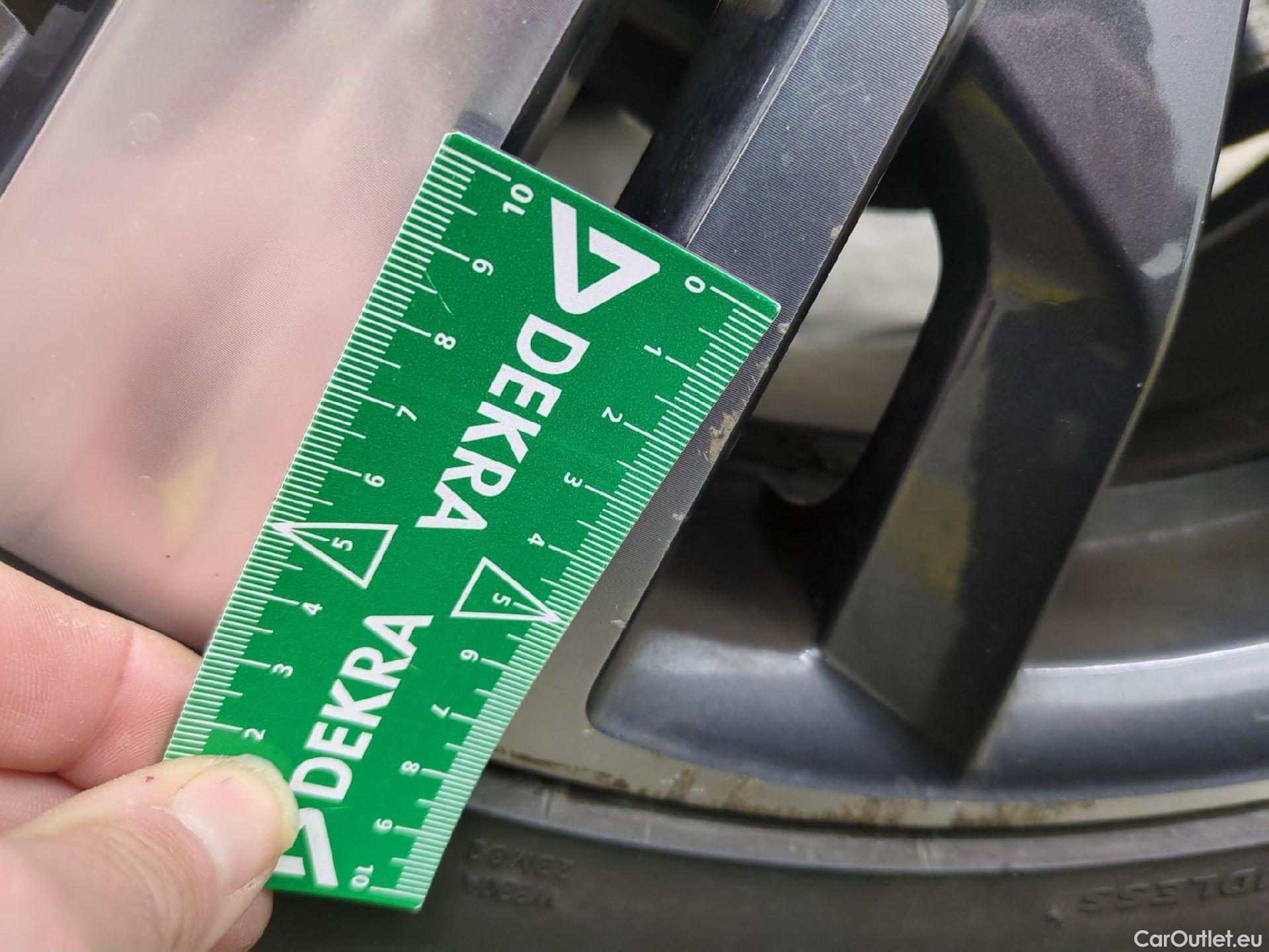  Peugeot  3008  Allure 1.5 HDi 130CV BVA8 E6d #13