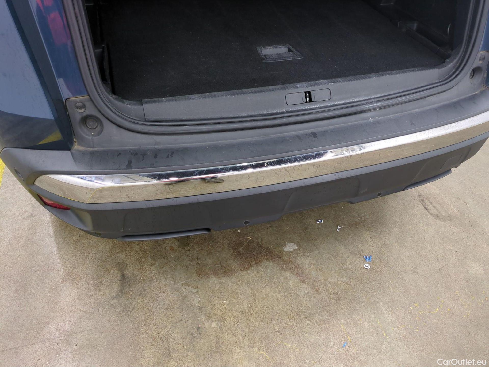  Peugeot  3008  Allure 1.5 HDi 130CV BVA8 E6d #37