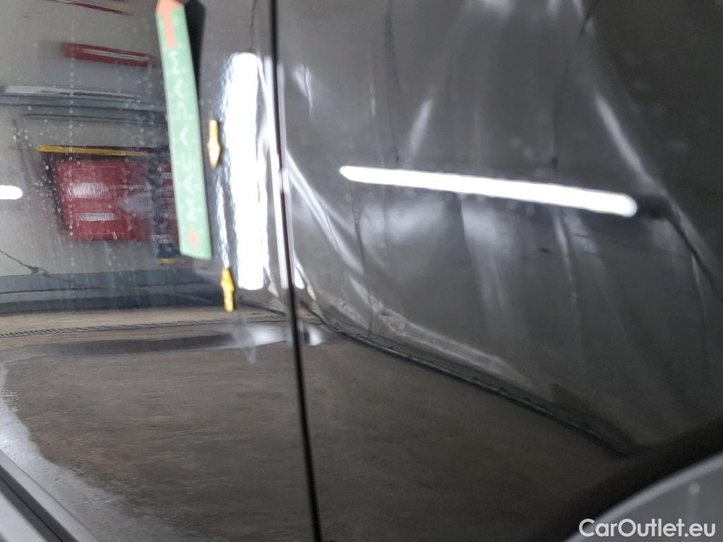  Peugeot  3008  Active Pack 1.5 HDi 130CV BVA8 E6d #26