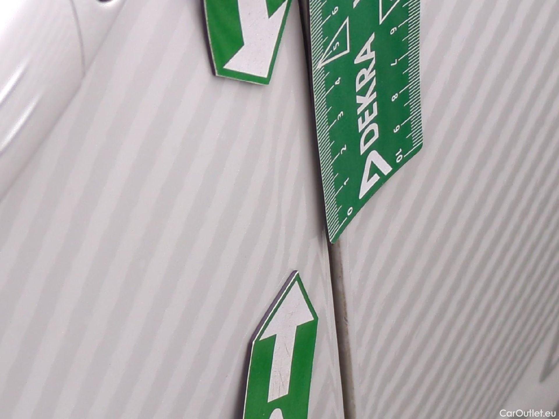  Peugeot  5008 PEUGEOT  / 2020 / 5P / SUV BlueHDi 130 S&S EAT8 GT Pack #58