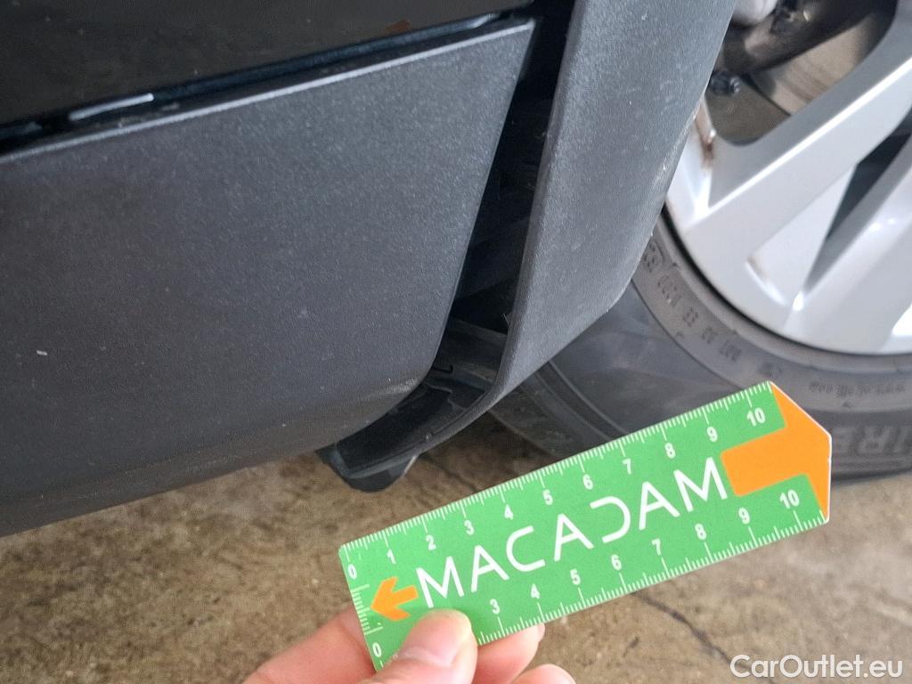  Peugeot  3008  Active Pack 1.5 HDi 130CV BVA8 E6d #35