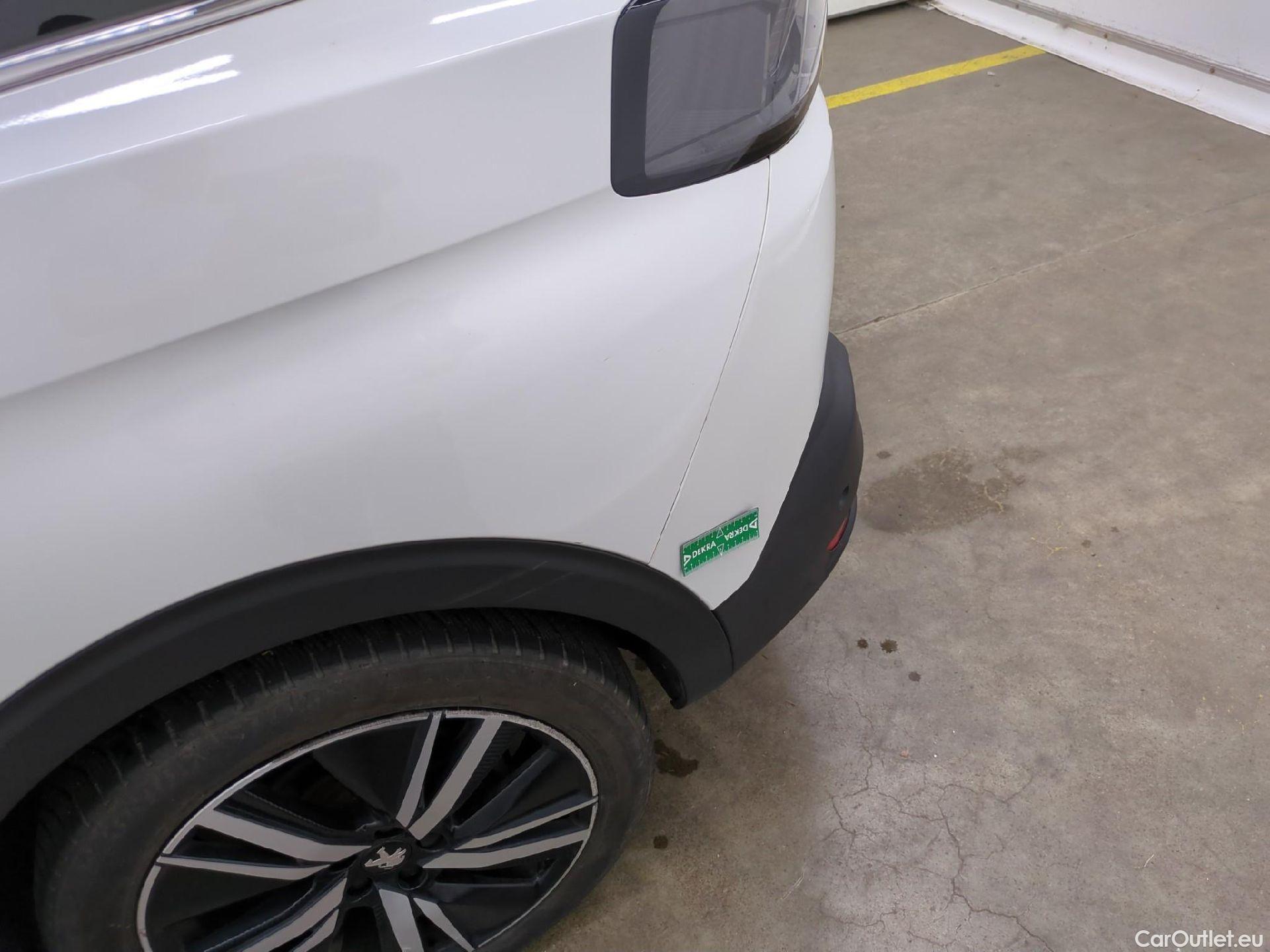  Peugeot  5008 PEUGEOT  / 2020 / 5P / SUV BlueHDi 130 S&S EAT8 GT Pack #61