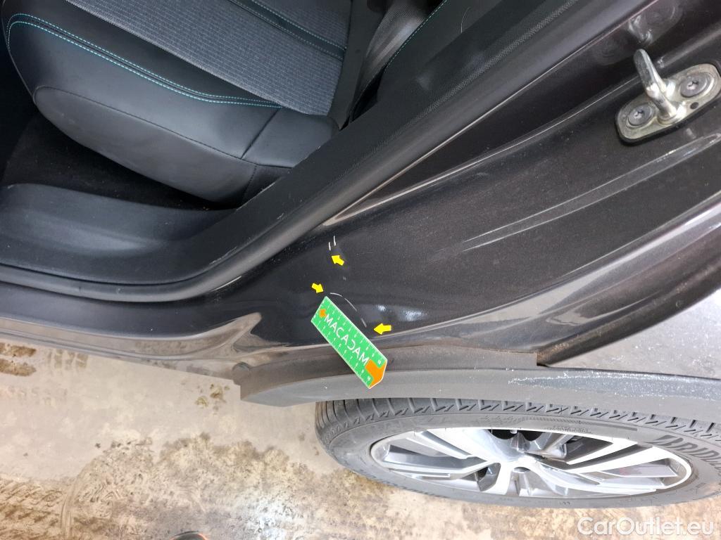  Peugeot  3008  Allure Pack 1.2 PureTech 130CV BVA8 E6d #26
