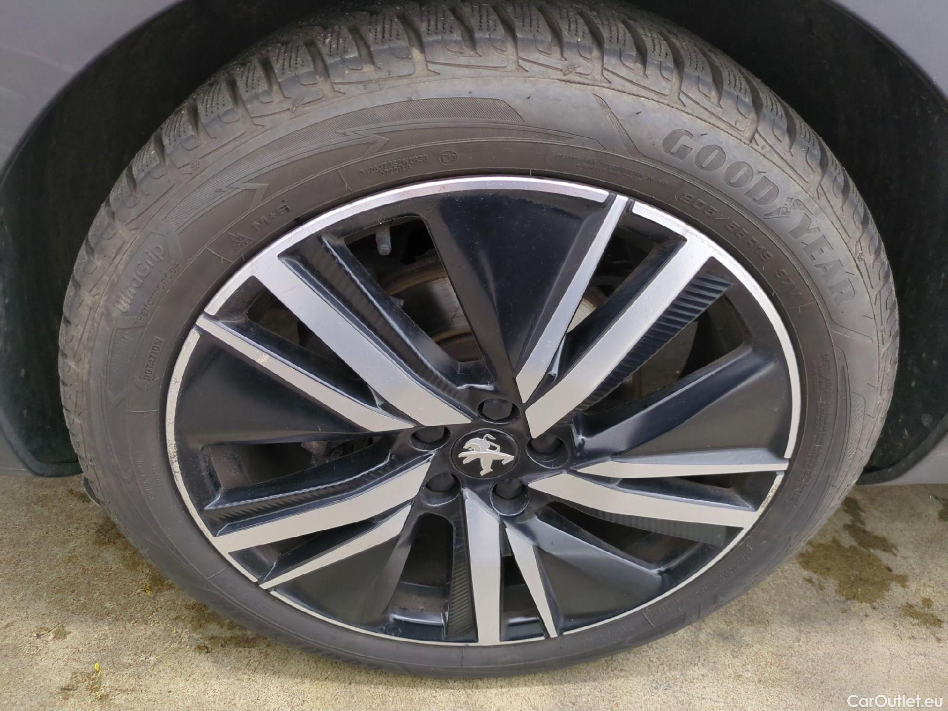  Peugeot  5008 PEUGEOT  / 2020 / 5P / SUV BlueHDi 130 S&S EAT8 GT Pack #13