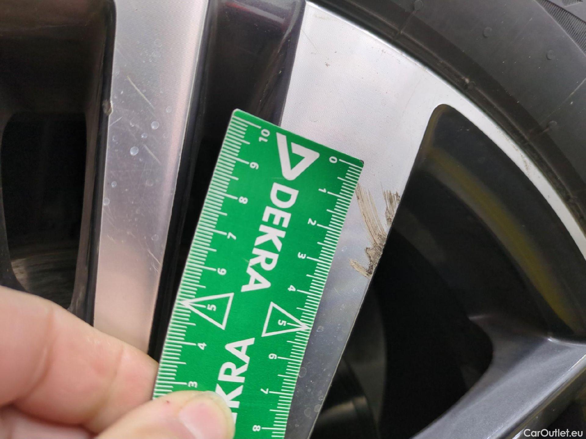  Peugeot  3008  Allure 1.5 HDi 130CV BVA8 E6d #4