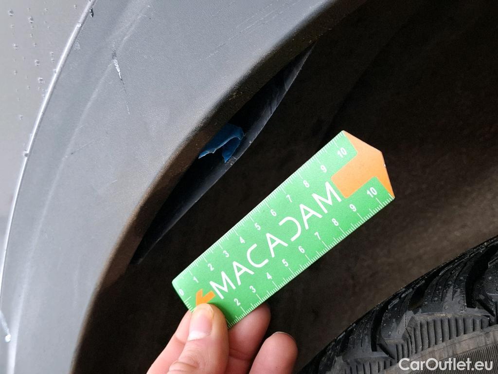  Peugeot  5008  Allure Pack 1.5 HDi 130CV BVM6 7 Sieges E6d #71