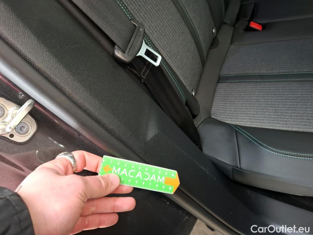  Peugeot  3008  Allure Pack 1.2 PureTech 130CV BVA8 E6d #21