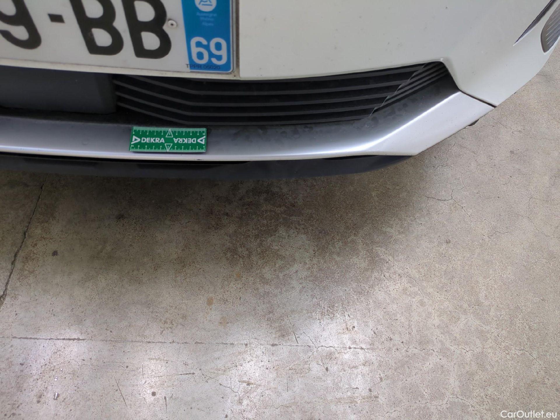  Peugeot  5008 PEUGEOT  / 2020 / 5P / SUV BlueHDi 130 S&S EAT8 GT Pack #56