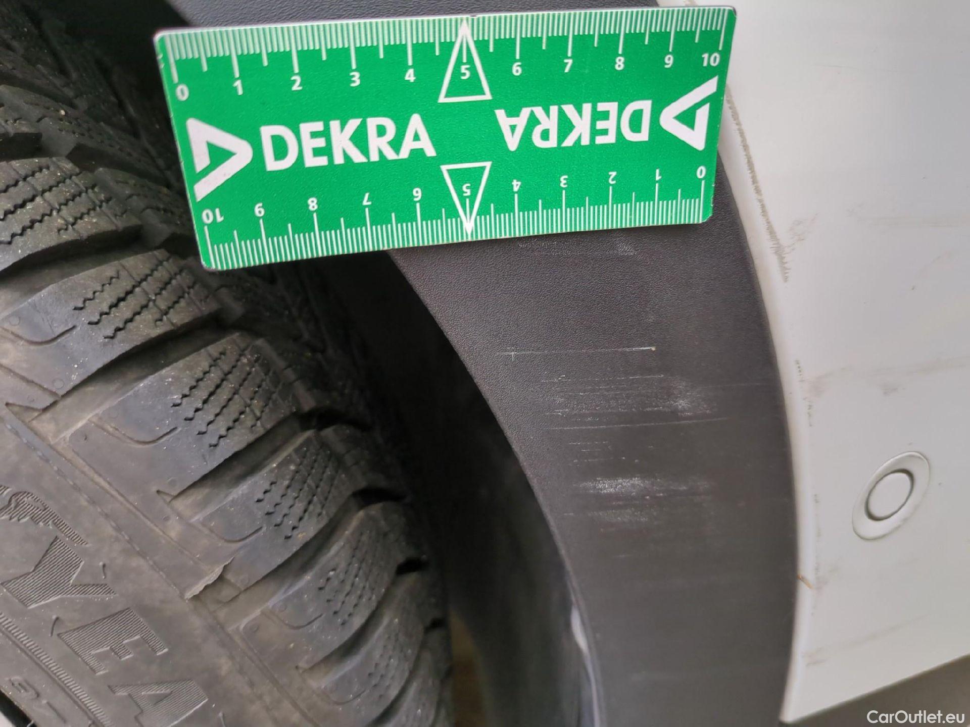  Peugeot  5008 PEUGEOT  / 2020 / 5P / SUV BlueHDi 130 S&S EAT8 GT Pack #66