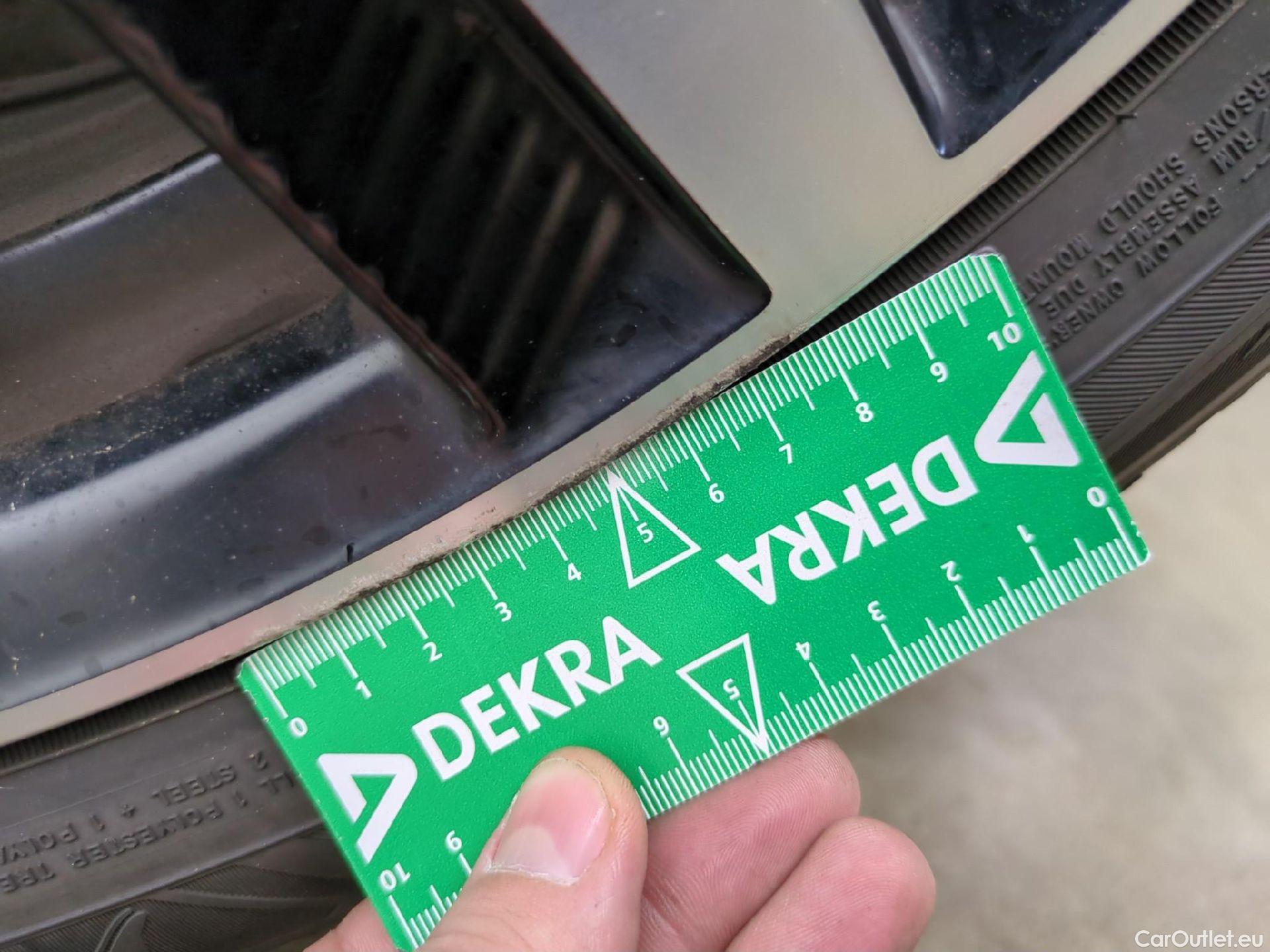  Peugeot  5008 PEUGEOT  / 2020 / 5P / SUV BlueHDi 130 S&S EAT8 GT Pack #10