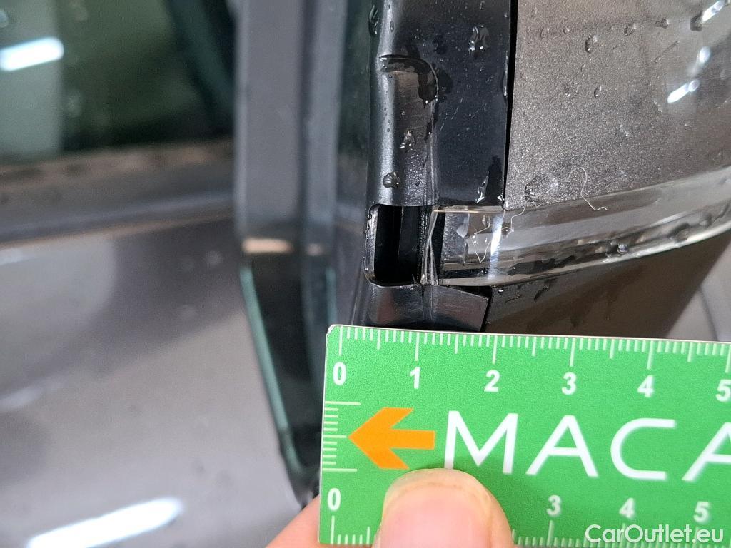  Peugeot  5008  Allure Pack 1.5 HDi 130CV BVM6 7 Sieges E6d #17