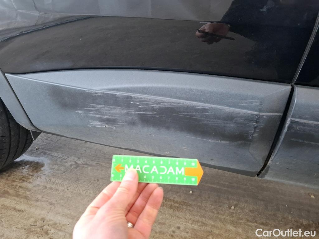  Peugeot  3008  Active Pack 1.5 HDi 130CV BVA8 E6d #13