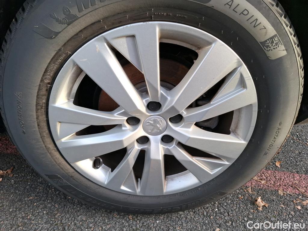  Peugeot  5008  Active Business 1.5 HDi 130CV BVA8 E6dT #9