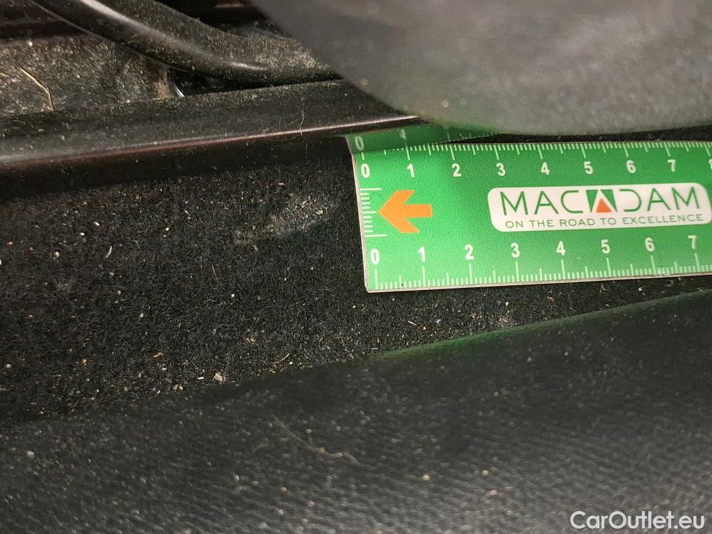  Peugeot  2008  Active Business 1.5 HDi 130CV BVA8 E6d #19