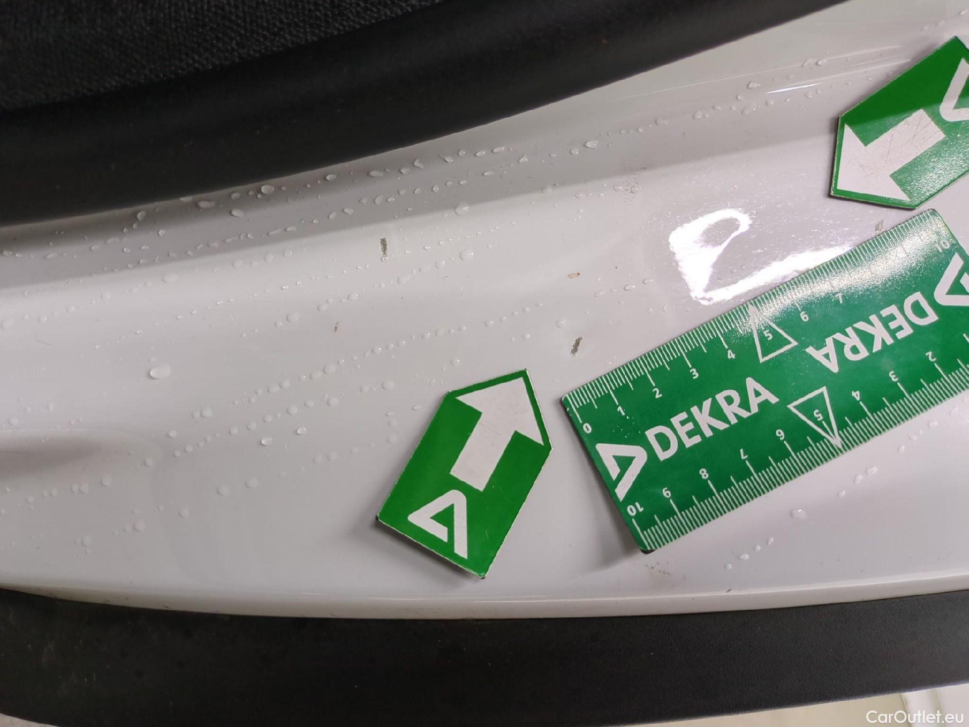  Peugeot  5008 PEUGEOT  / 2020 / 5P / SUV BlueHDi 130 S&S EAT8 GT Pack #5