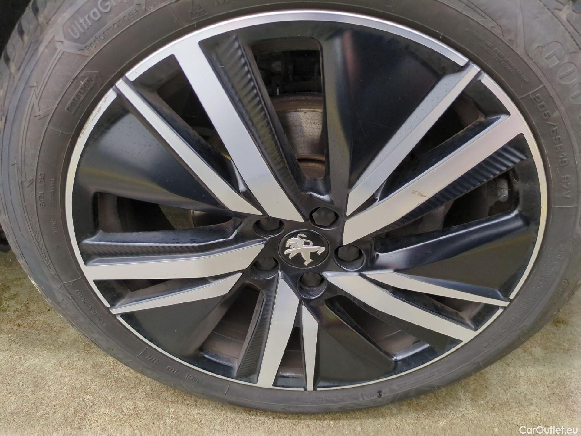  Peugeot  5008 PEUGEOT  / 2020 / 5P / SUV BlueHDi 130 S&S EAT8 GT Pack #11