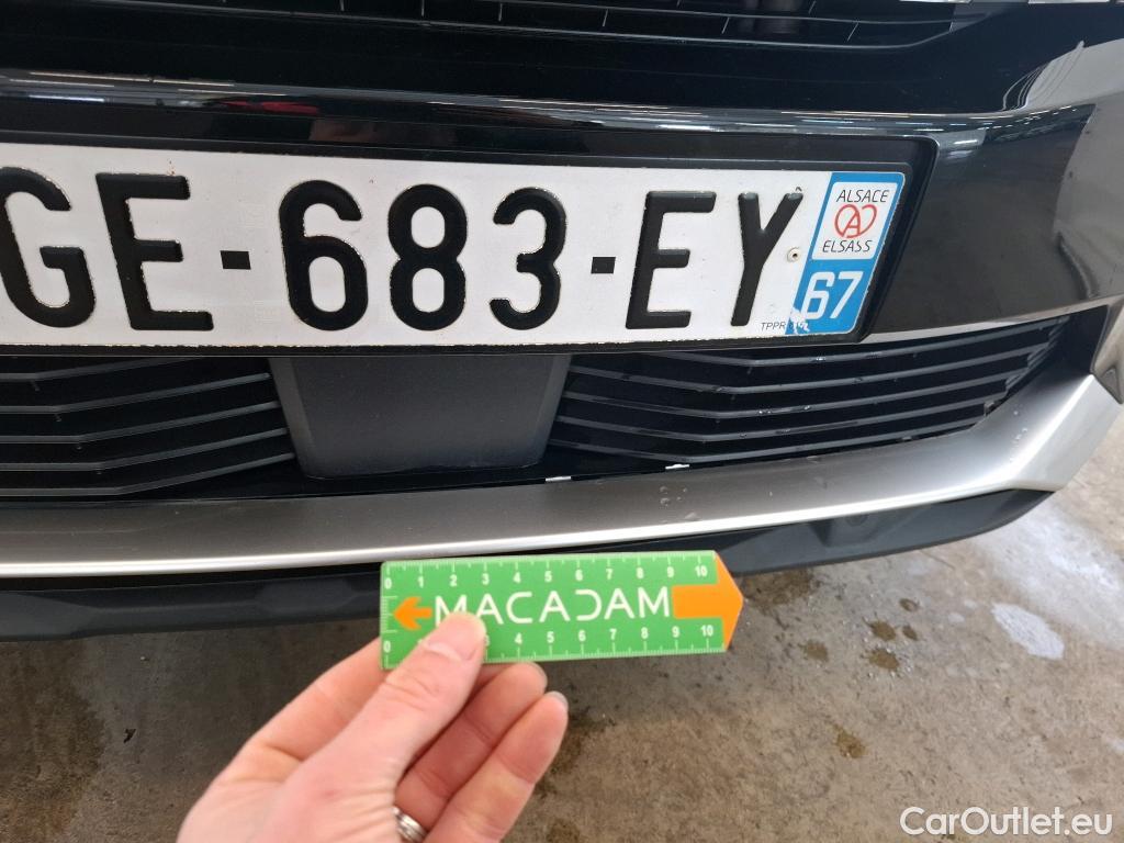  Peugeot  3008  Active Pack 1.5 HDi 130CV BVA8 E6d #38