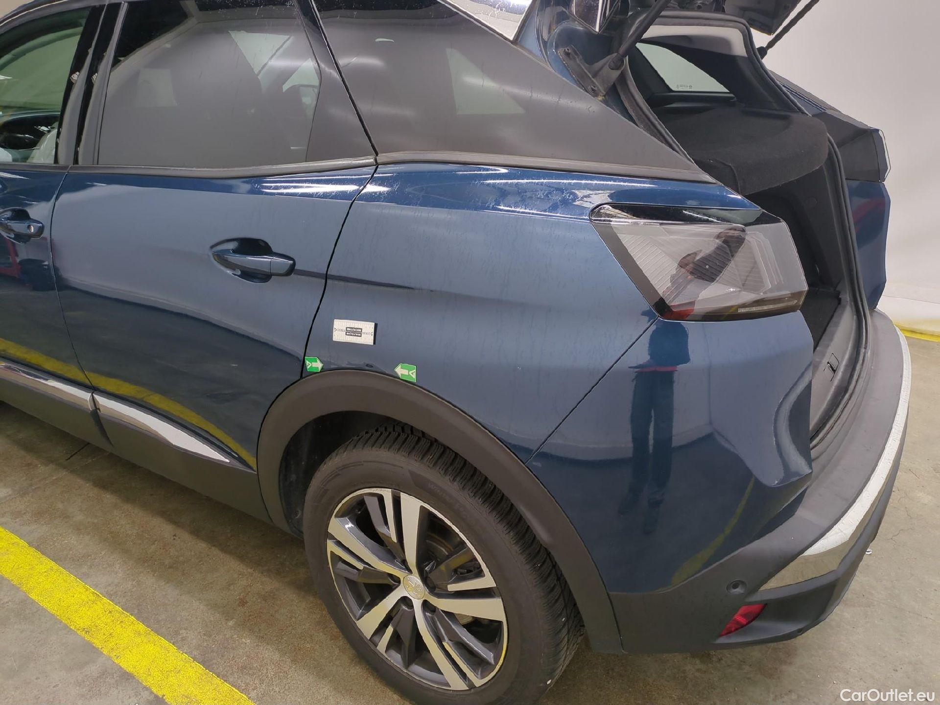  Peugeot  3008  Allure 1.5 HDi 130CV BVA8 E6d #33