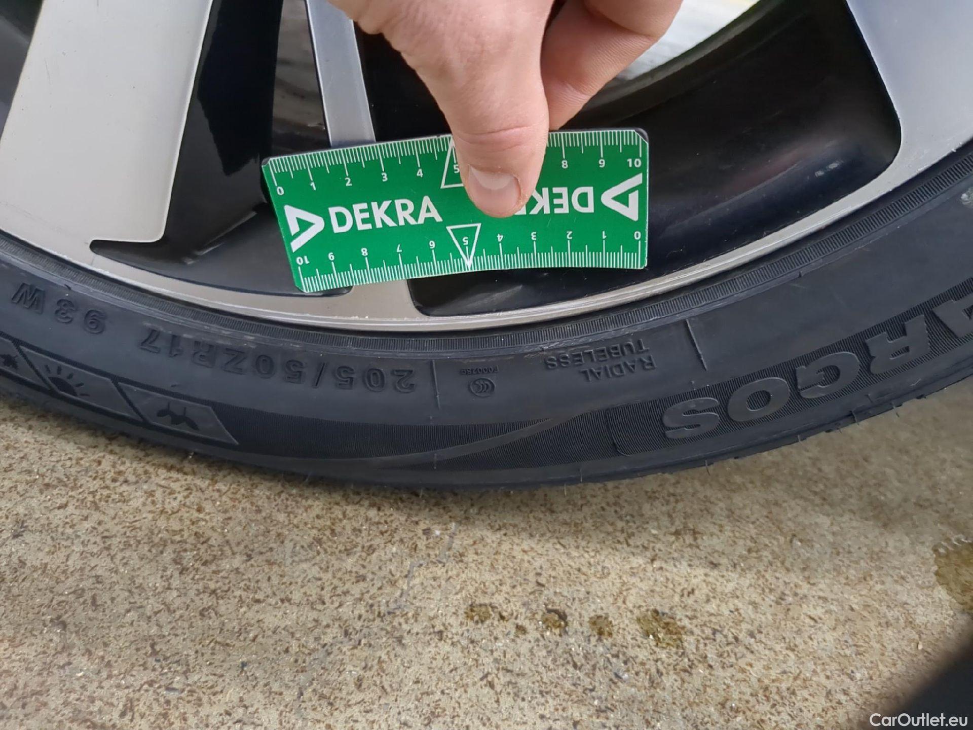  Peugeot  2008  GT Line 1.2 PureTech 110CV BVA6 E6dT #8