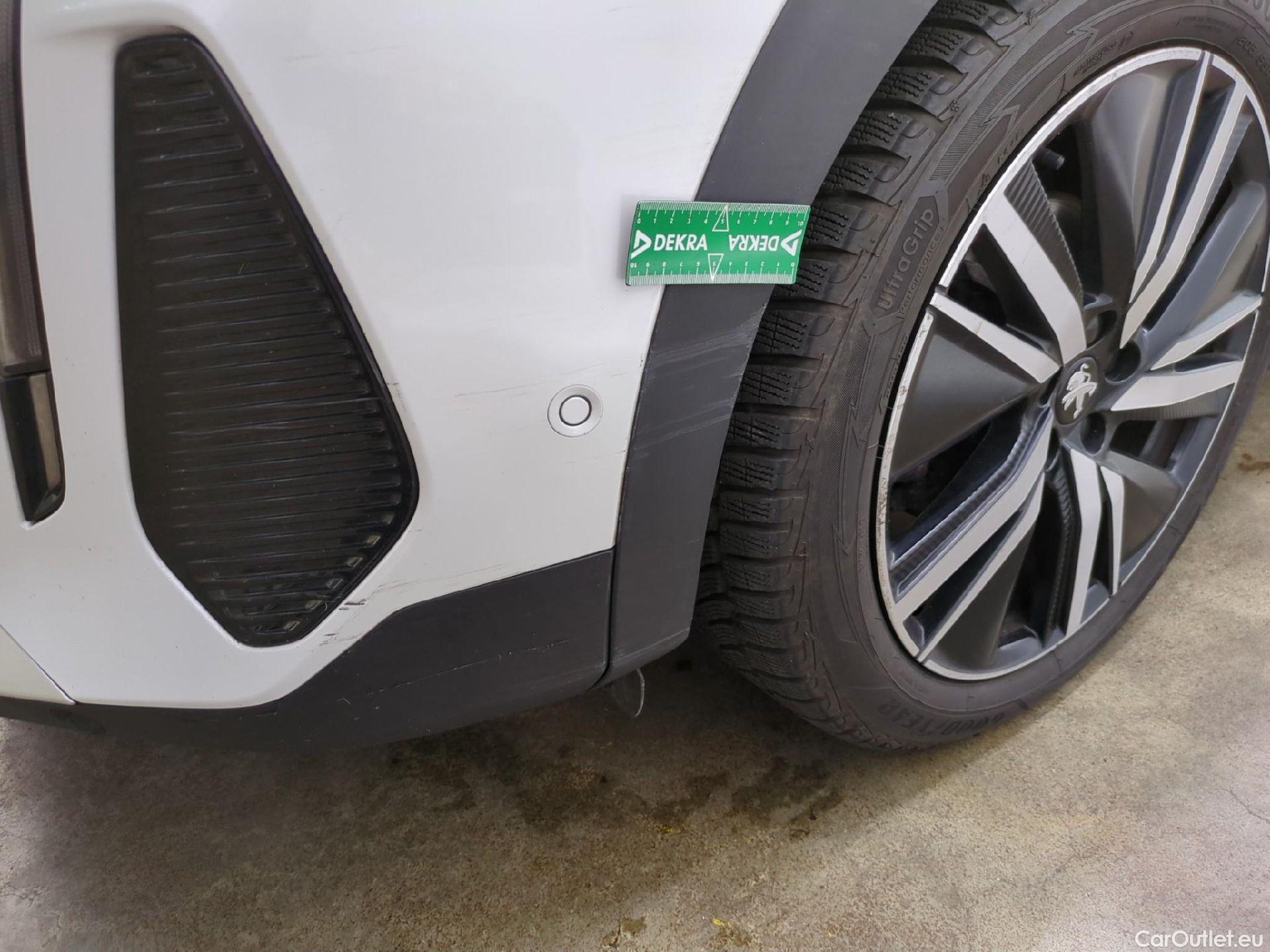  Peugeot  5008 PEUGEOT  / 2020 / 5P / SUV BlueHDi 130 S&S EAT8 GT Pack #53