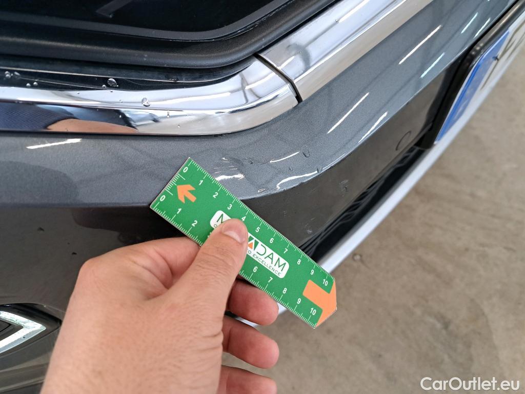  Volkswagen  T-ROC VOLKSWAGEN  / 2017 / 5P / SUV 1.5 TSI 150 EVO CARAT EXCLUSIVE DSG7 #10