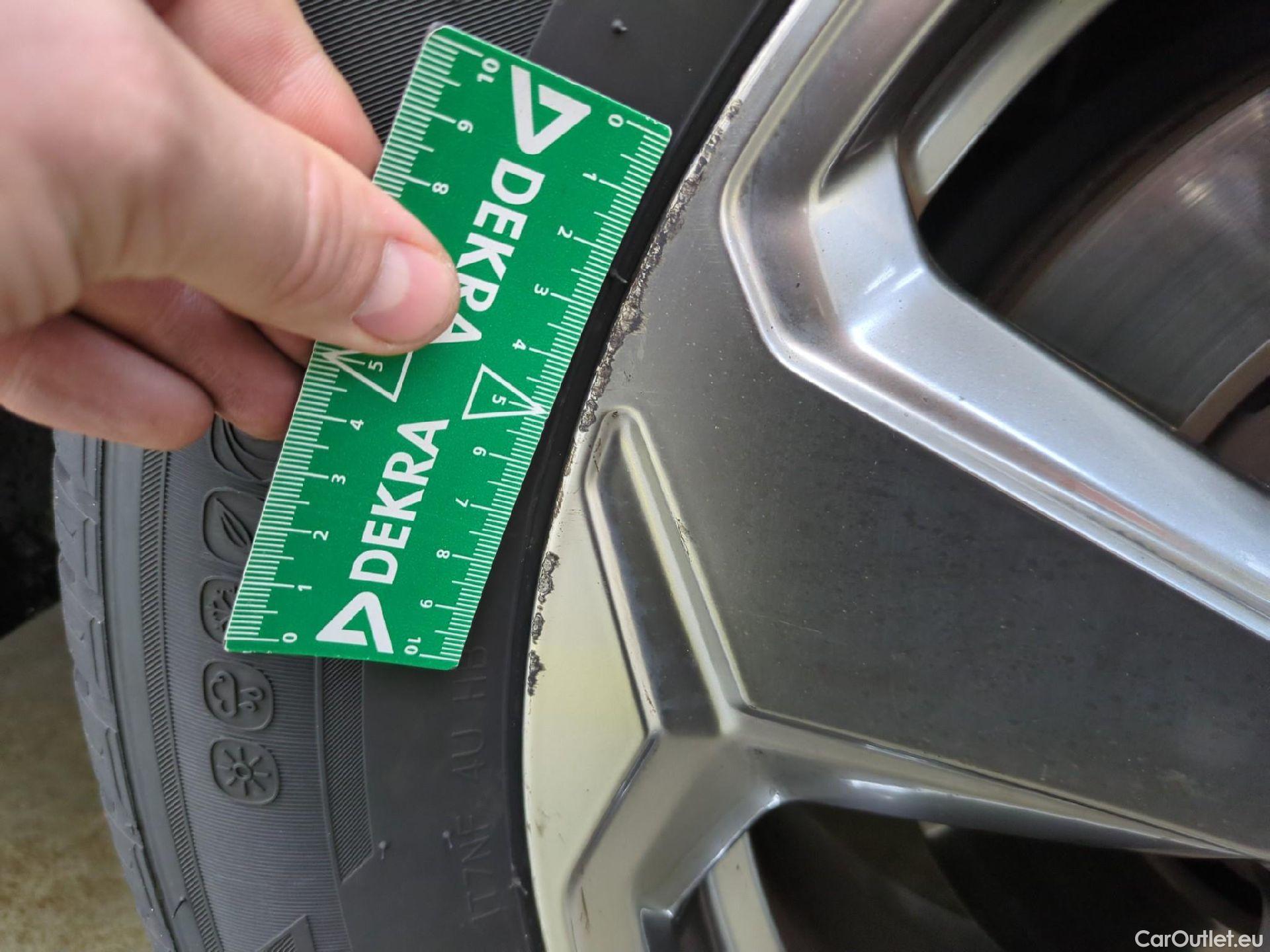  Toyota  RAV4 TOYOTA  Hybride / 2018 / 5P / SUV Hybride 2WD 218ch Dynamic #7