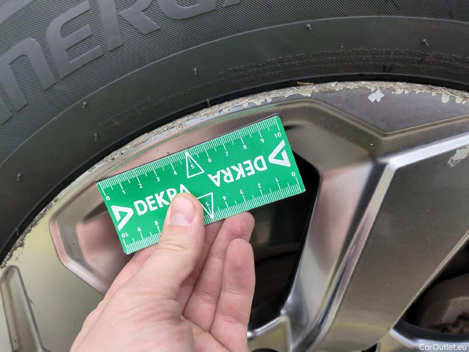  Toyota  RAV4 TOYOTA  Hybride / 2018 / 5P / SUV Hybride 2WD 218ch Dynamic #9