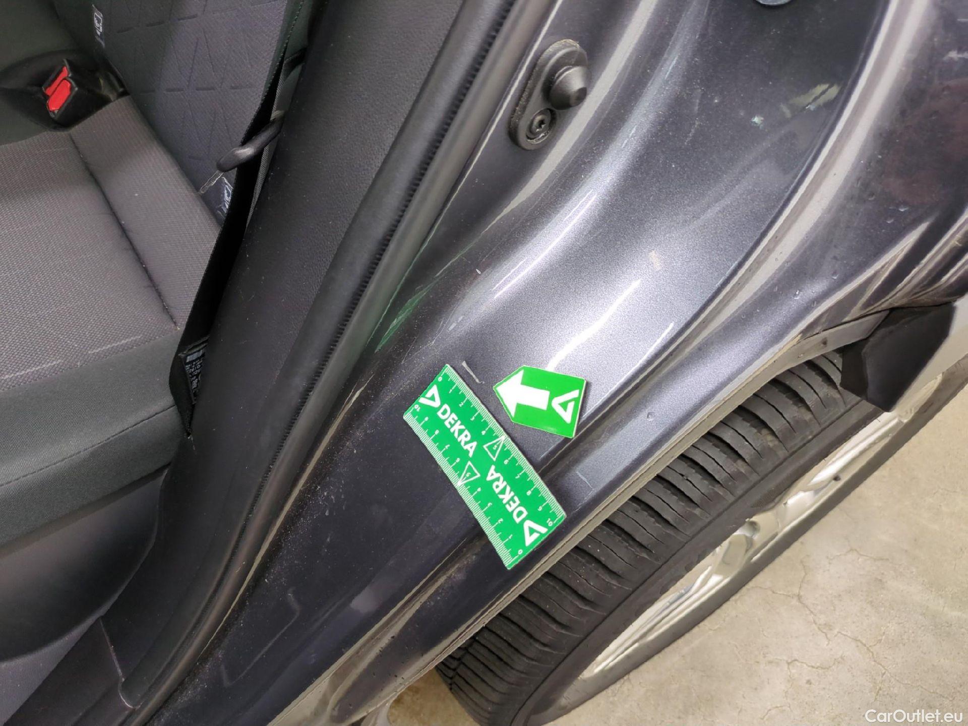  Toyota  RAV4 TOYOTA  Hybride / 2018 / 5P / SUV Hybride 2WD 218ch Dynamic #4