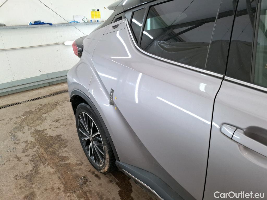  Toyota  C-HR TOYOTA  / 2016 / 5P / SUV 2.0 HYBRIDE 184 DISTINCTIVE #3