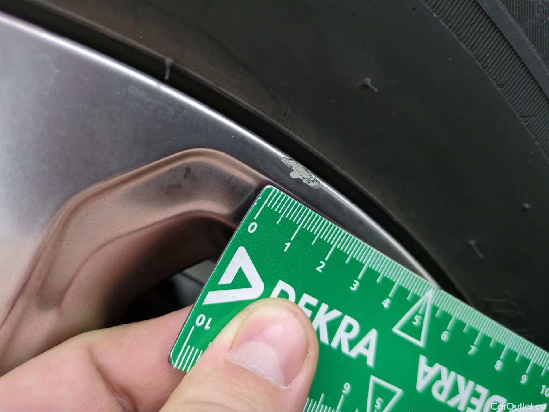  Toyota  RAV4 TOYOTA  Hybride / 2018 / 5P / SUV Hybride 2WD 218ch Dynamic #12