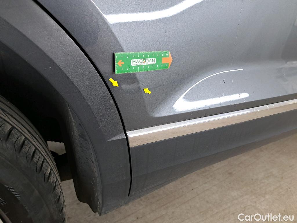  Volkswagen  T-ROC VOLKSWAGEN  / 2017 / 5P / SUV 1.5 TSI 150 EVO CARAT EXCLUSIVE DSG7 #21