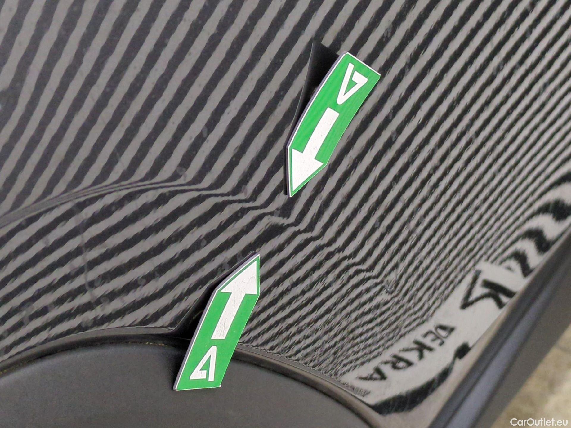  Toyota  RAV4 TOYOTA  Hybride / 2018 / 5P / SUV Hybride 2WD 218ch Dynamic #23