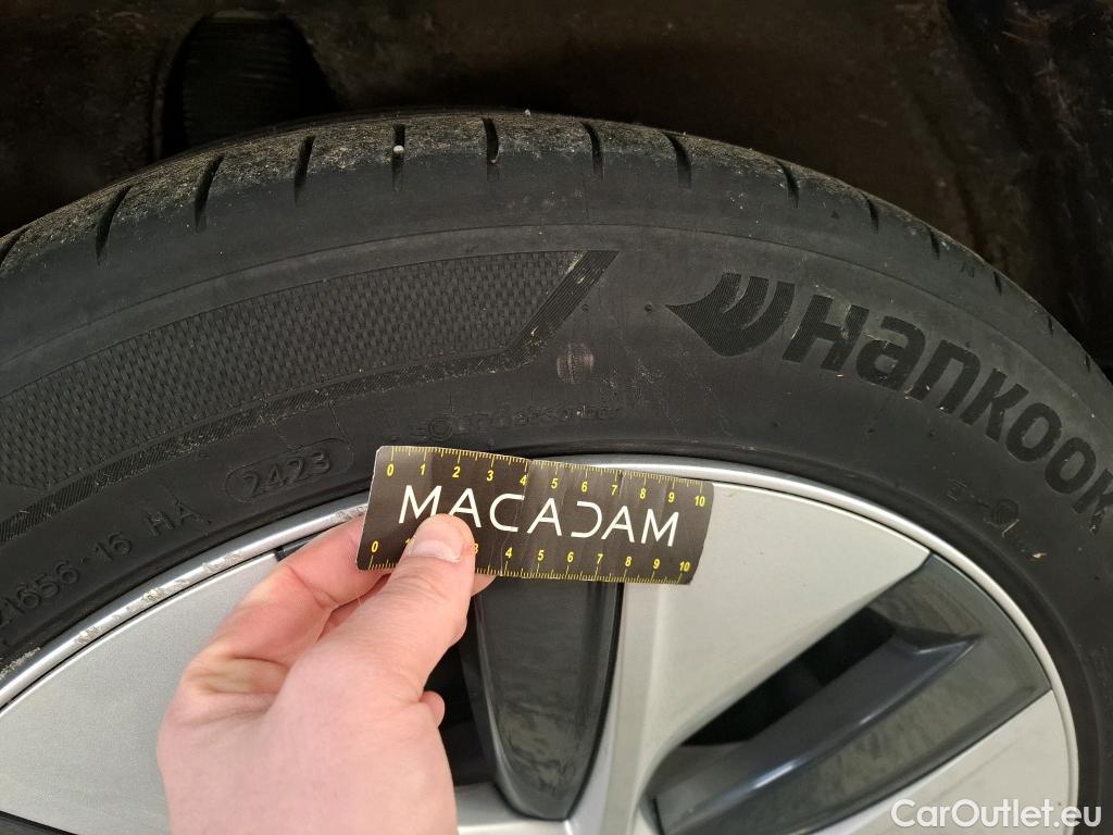  Tesla  Model Y TESLA  / 2021 / 5P / SUV RWD #3