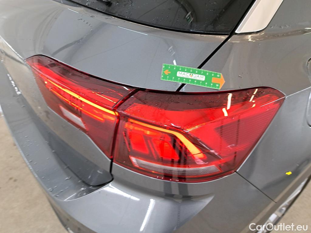  Volkswagen  T-ROC VOLKSWAGEN  / 2017 / 5P / SUV 1.5 TSI 150 EVO CARAT EXCLUSIVE DSG7 #16