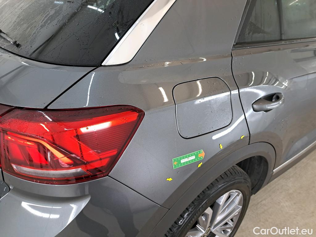  Volkswagen  T-ROC VOLKSWAGEN  / 2017 / 5P / SUV 1.5 TSI 150 EVO CARAT EXCLUSIVE DSG7 #1