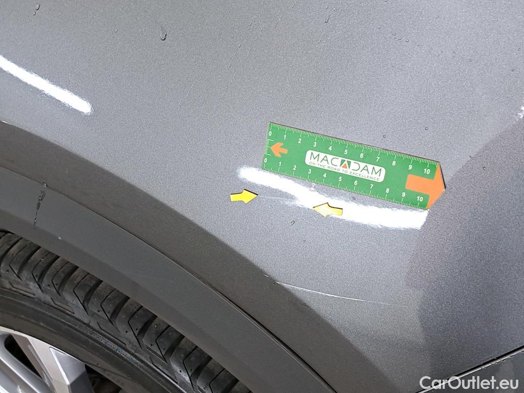  Volkswagen  T-ROC VOLKSWAGEN  / 2017 / 5P / SUV 1.5 TSI 150 EVO CARAT EXCLUSIVE DSG7 #33