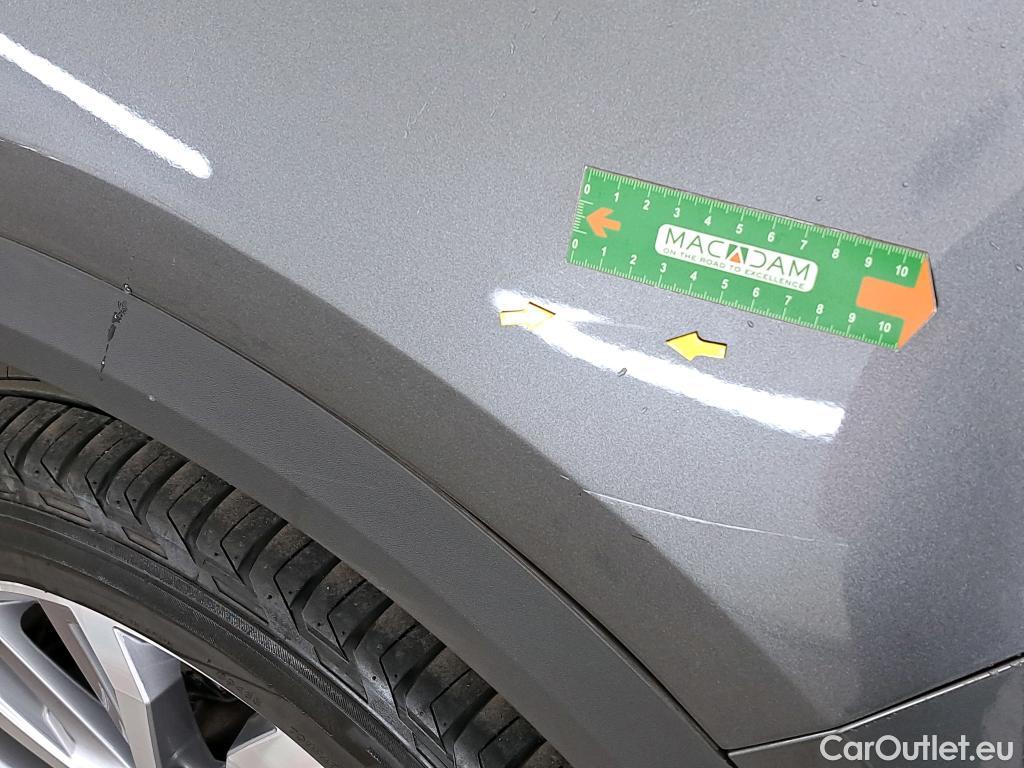  Volkswagen  T-ROC VOLKSWAGEN  / 2017 / 5P / SUV 1.5 TSI 150 EVO CARAT EXCLUSIVE DSG7 #32