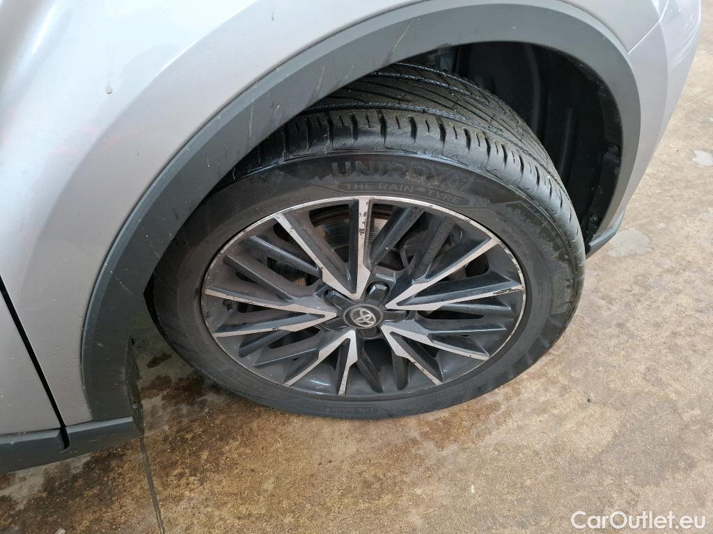  Toyota  C-HR TOYOTA  / 2016 / 5P / SUV 2.0 HYBRIDE 184 DISTINCTIVE #7