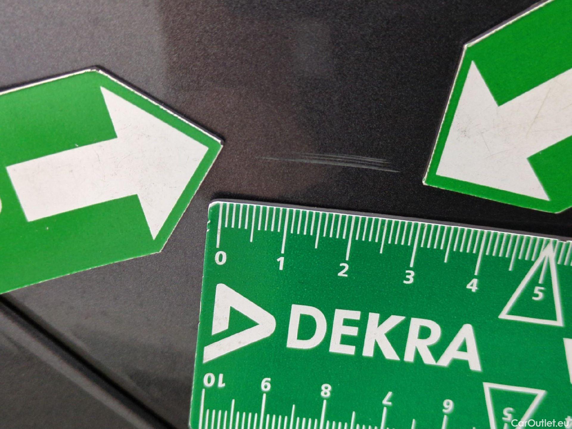  Toyota  RAV4 TOYOTA  Hybride / 2018 / 5P / SUV Hybride 2WD 218ch Dynamic #17