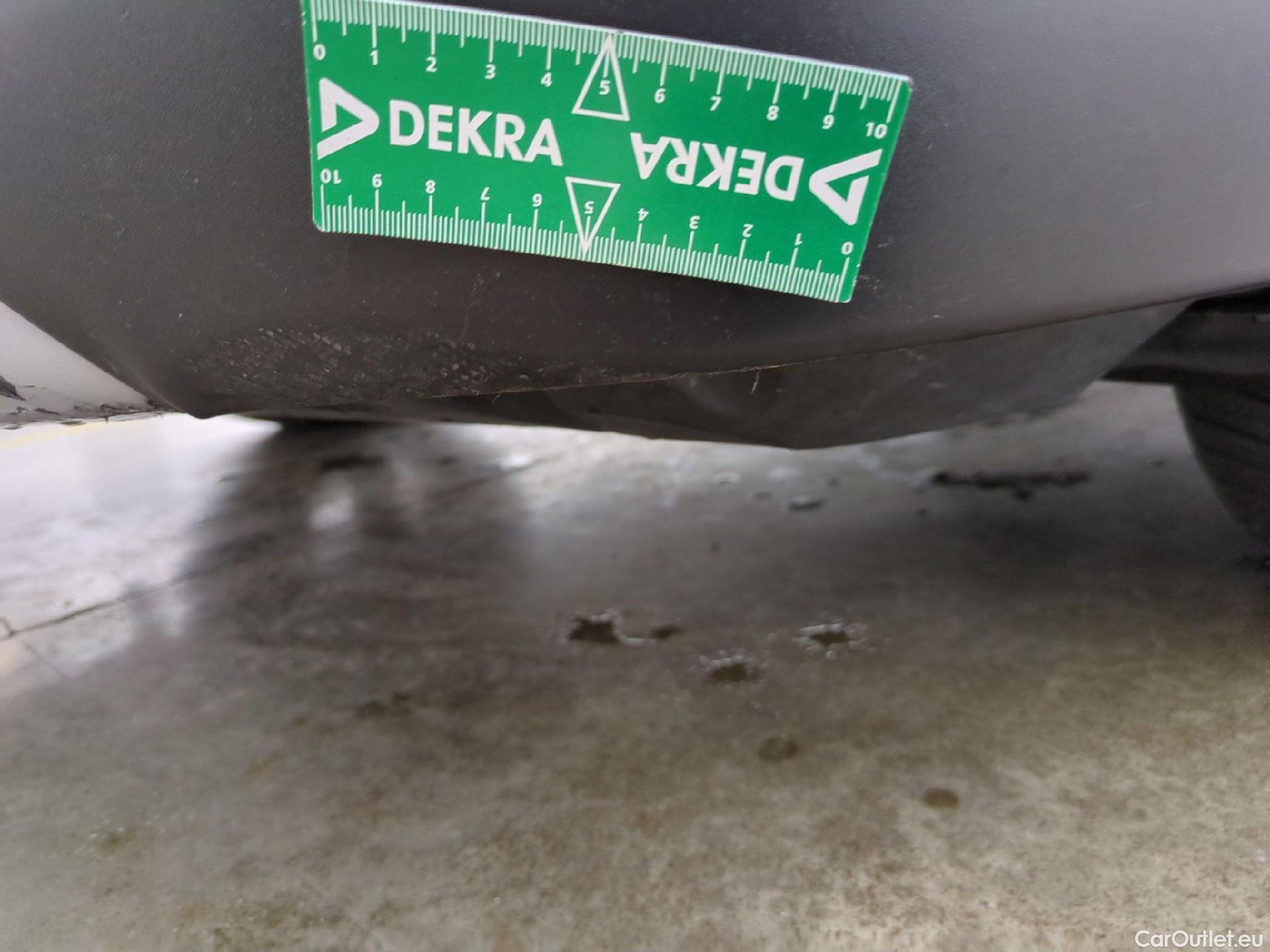  Toyota  RAV4 TOYOTA  Hybride / 2018 / 5P / SUV Hybride 2WD 218ch Dynamic #29