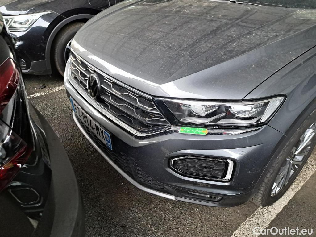  Volkswagen  T-ROC VOLKSWAGEN  / 2017 / 5P / SUV 1.5 TSI 150 EVO CARAT EXCLUSIVE DSG7 #15