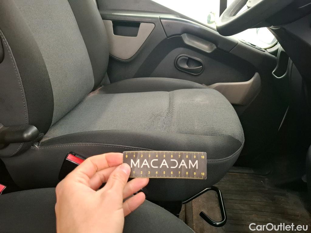  Renault  Master RENAULT  / 2014 / 4P / Fourgon tôlé &FG GCf Trac F3500 L2H2 dCi 110 Euro6 #44