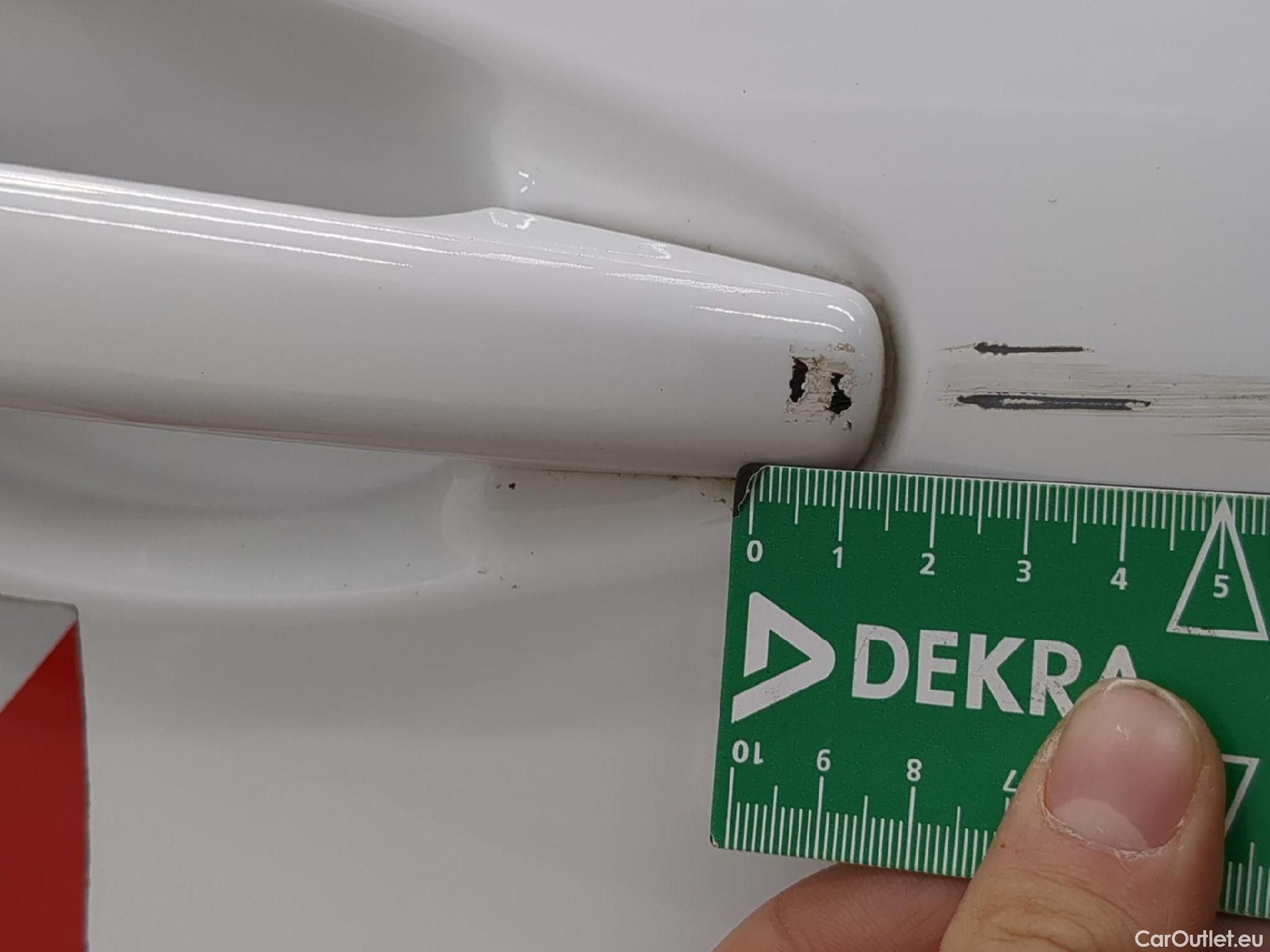  Peugeot  208  Affaire Premium Pack 1.6 HDi 75CV BVM5 E6 #17