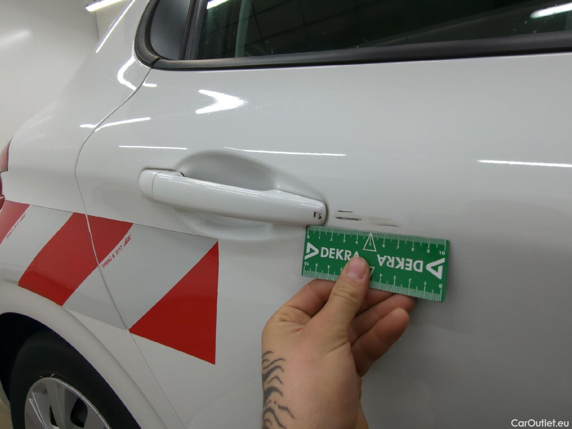  Peugeot  208  Affaire Premium Pack 1.6 HDi 75CV BVM5 E6 #16